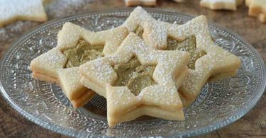 BISCUITS DE NOËL AVEC PISTACHE facile et délicieux à faire