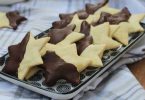 Biscuits sablés avec glaçage au chocolat magnifique et très suaves pour Noël