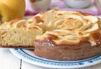 GÂTEAU MOELLEUX AU YAOURT ET AUX POMMES DE MAMIE