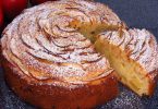 Gâteau aux pommes au citron et au mascarpone