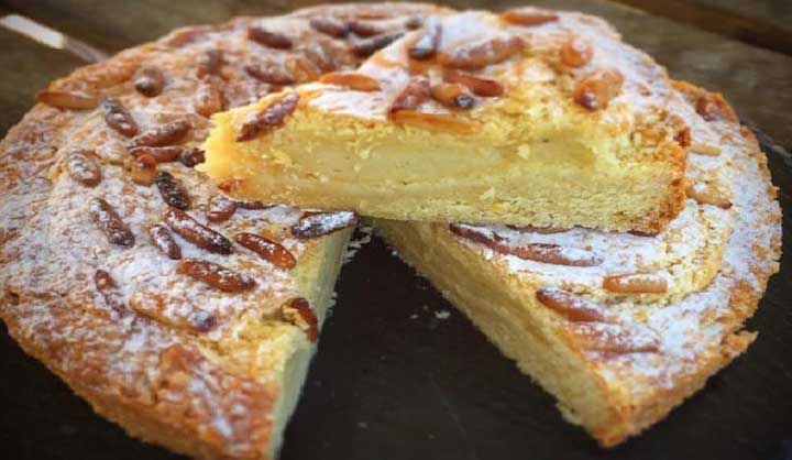 La fameuse tarte italienne de la grande-mère « torta della nonna »