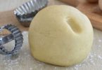 Pâte brisée pour les biscuits de Noël