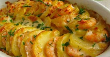 Recette santé : délicieux gratin de crevettes et pommes de terre sans lait, sans gluten