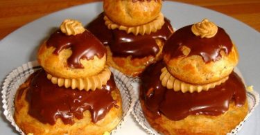 Religieuse au chocolat au lait