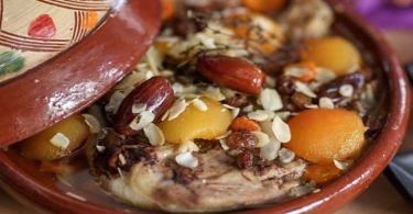 TAJINE DE POULET AUX ABRICOTS