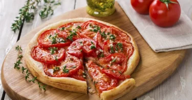 Tarte à la tomate et à la moutarde