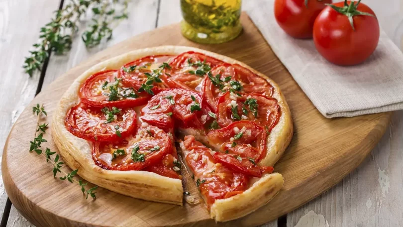 Tarte à la tomate et à la moutarde
