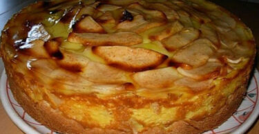Tarte-flan aux pommes à l’ancienne, sans sucre et délicieuse