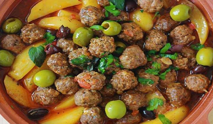 Tajine aux boulettes de viande et Pommes de terre (sauce tomate