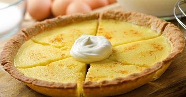 Tarte à la crème pâtissière et à la noix de coco