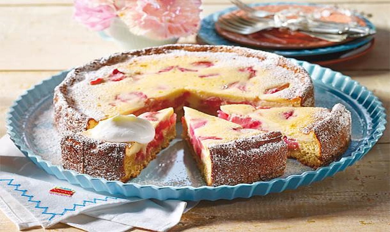 Gâteau au yaourt aux fraises faciles