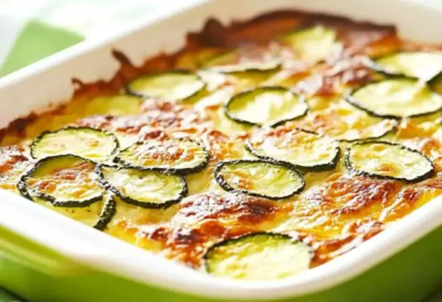 Gratin minceur riz et courgettes