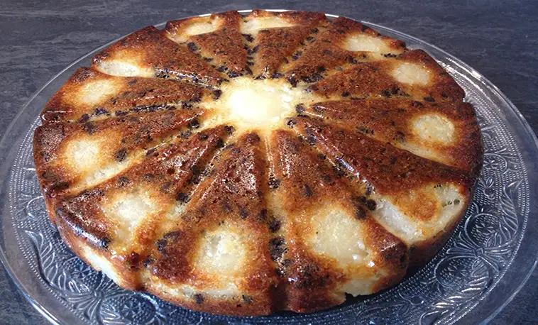 GÂTEAU AU YAOURT POIRES ET PÉPITES DE CHOCOLAT