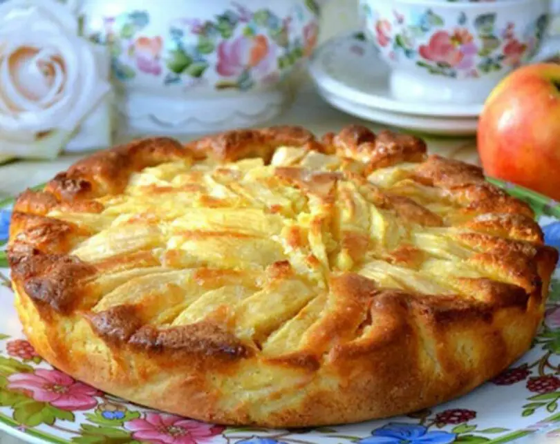 Gâteau aux pommes sans sucre et sans beurre