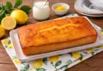 Gâteau au yaourt et au citron, moelleux et facile à préparer